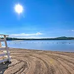 Spacious Pocono Lake Cabin With Community Amenities!