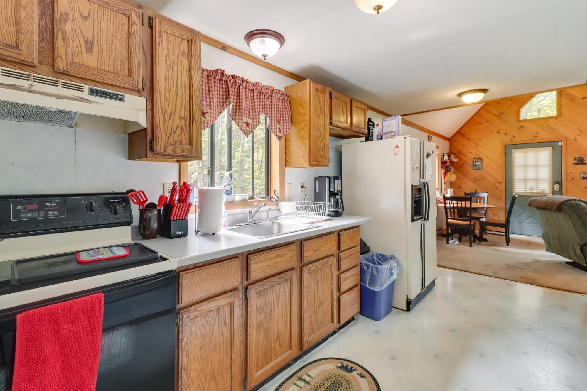 Spacious Pocono With Community Amenities! Pocono Lake
