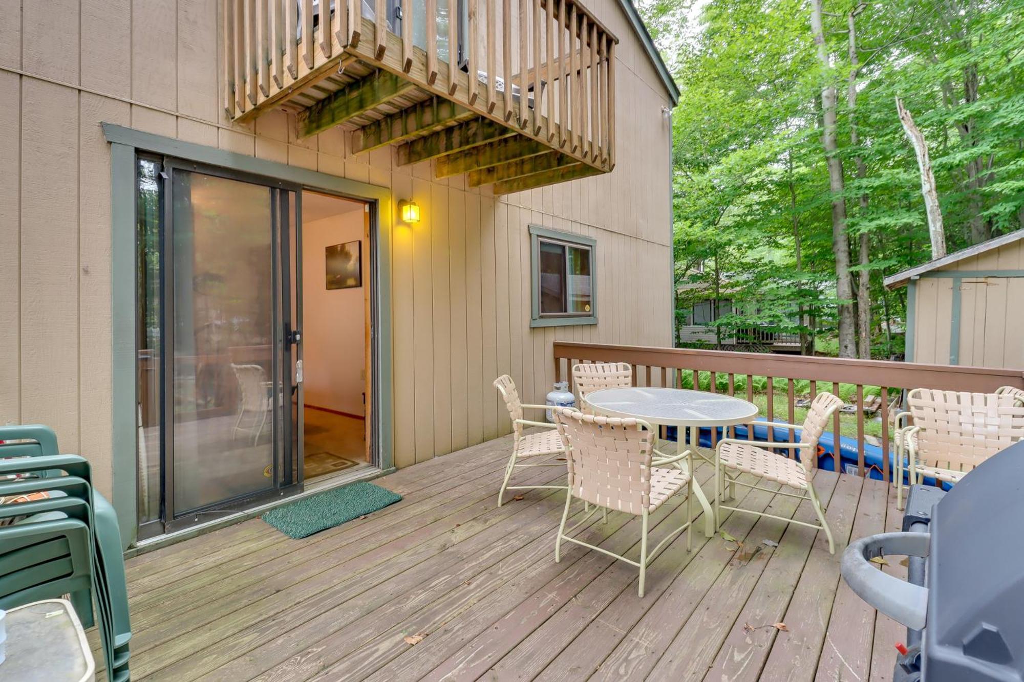 Holiday home Spacious Pocono With Community Amenities! *